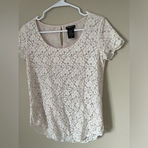 Talula Betsy Scalloped Hem Lace Blouse size XS NWOT NO WEAR